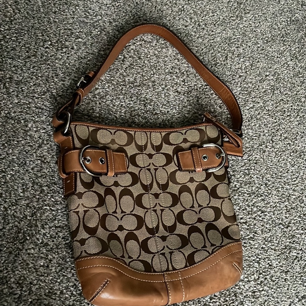 Tote - Picture 2 of 5